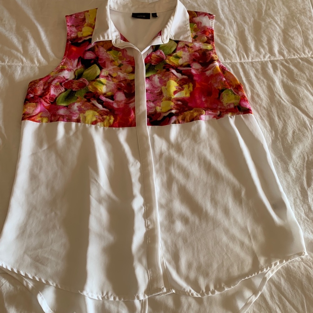 APT 9 Sleeveless Floral Blouse